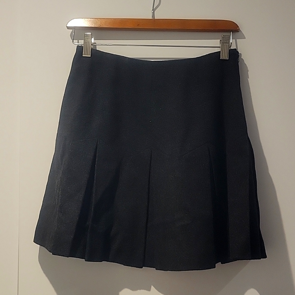 *LIKE NEW* Skirt